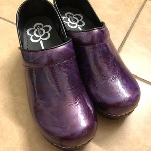 Sanita Clogs Size 38